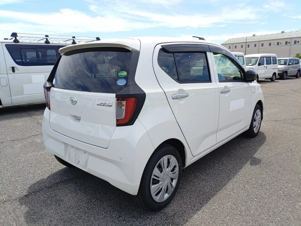 Daihatsu Mira e:S LA350S 2020